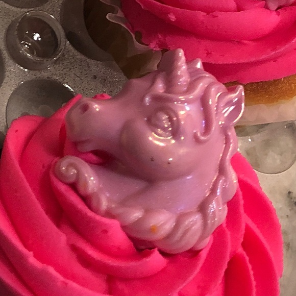 Meet your Posher, Rox - Picture 1 of 1